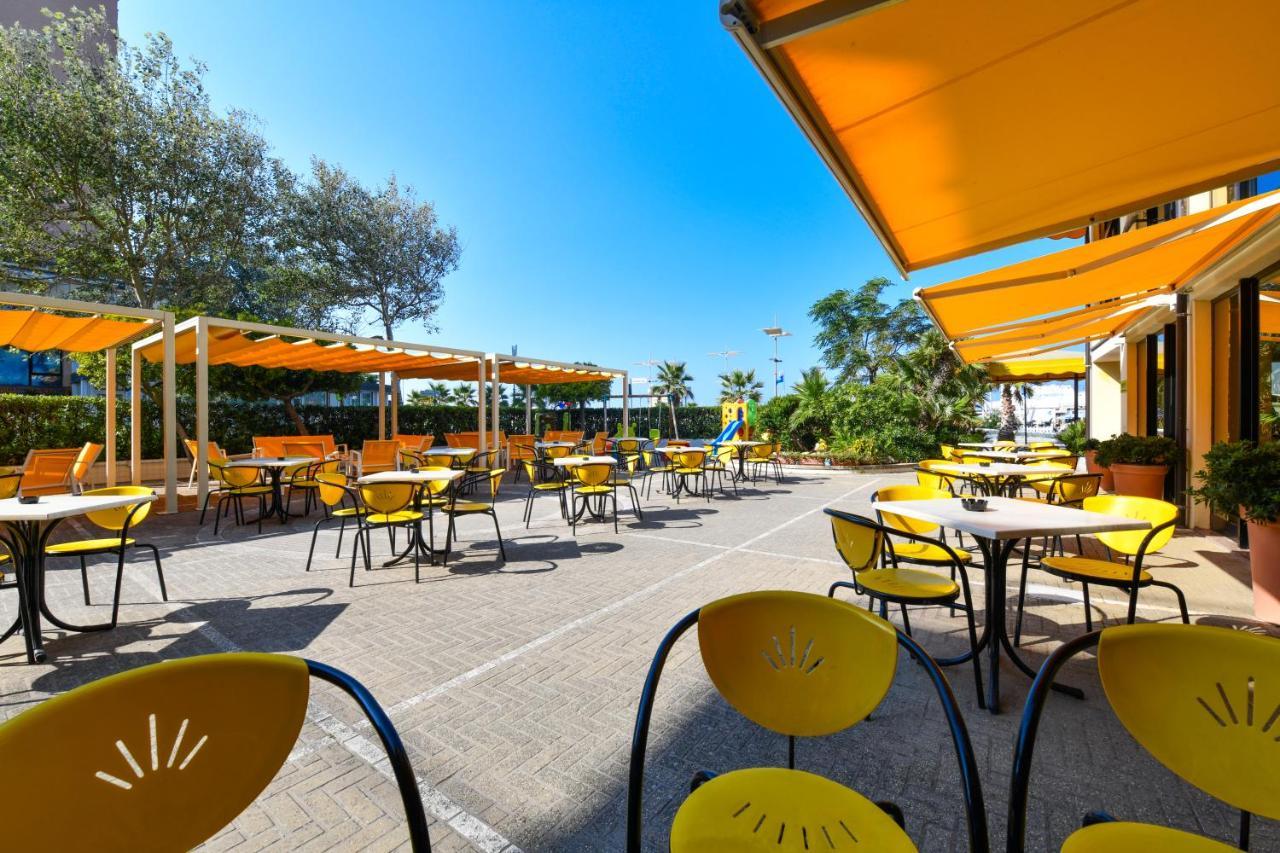 Savoia Hotel Misano Adriatico Exteriér fotografie